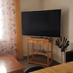 Entier Dans Un Espace De Verdure * Perpignan