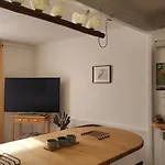 Entier Dans Un Espace De Verdure Daire *