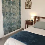 דירה Entier Dans Un Espace De Verdure פרפיניין