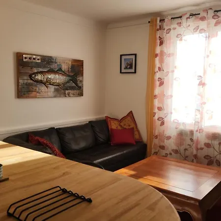 Daire Entier Dans Un Espace De Verdure Perpignan