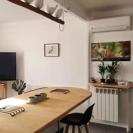 Entier Dans Un Espace De Verdure アパート ペルピニャン
